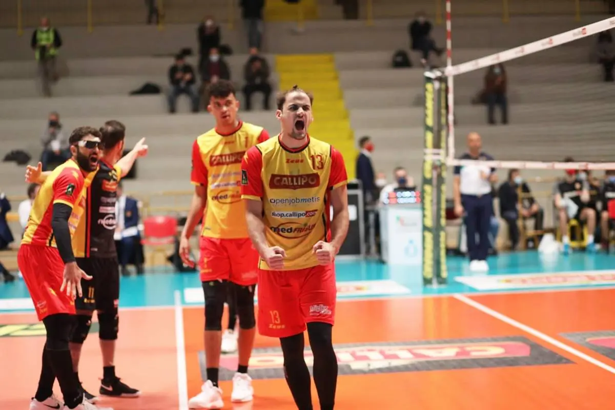 Superlega, Vibo torna alla vittoria: battuta Milano 3-1 - Video