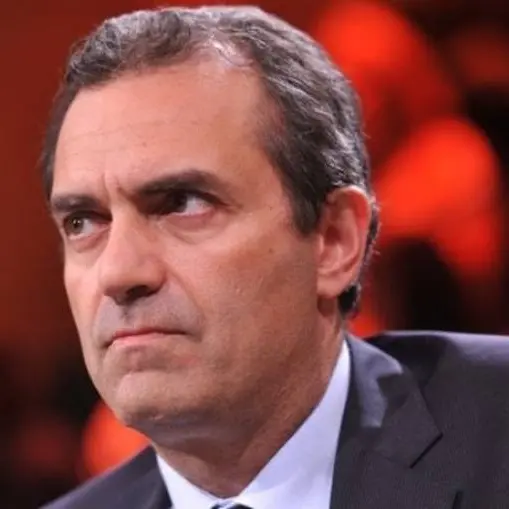 Regionali, De Magistris: «Se eletto farò legge per l’acqua pubblica»