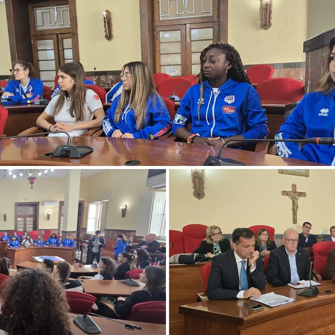 Vibo capitale del volley femminile Under 18: ventisette squadre da tutta Italia si affrontano in città dal 13 al 18 maggio