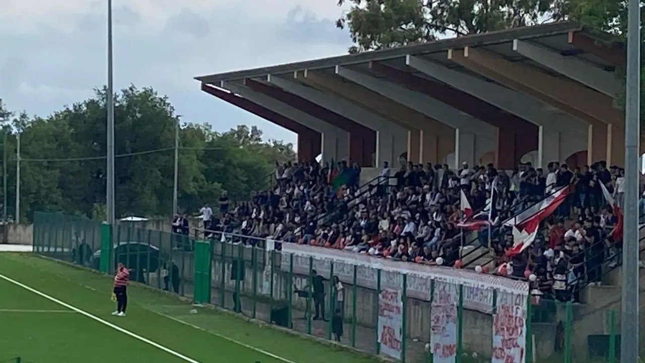Terza Categoria, il Pernocari replica all'Asd Mileto: «In tribuna ci sono stati concessi solo 20 posti, i nostri tifosi aggrediti da quelli di casa»