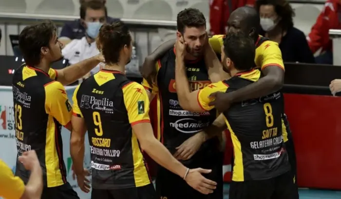 Volley, la Tonno Callipo a caccia del riscatto: il 2021 si apre ospitando Consar Ravenna - Video