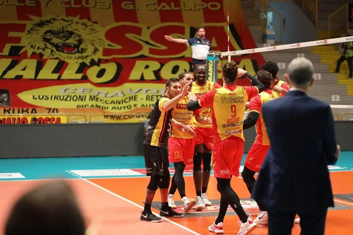 Superlega, la Tonno Callipo torna alla vittoria: Ravenna cede in tre set - Video