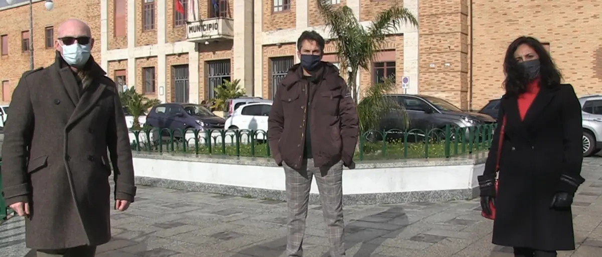 Il Tar riapre le scuole ma i “genitori responsabili”: «Terremo i figli a casa»