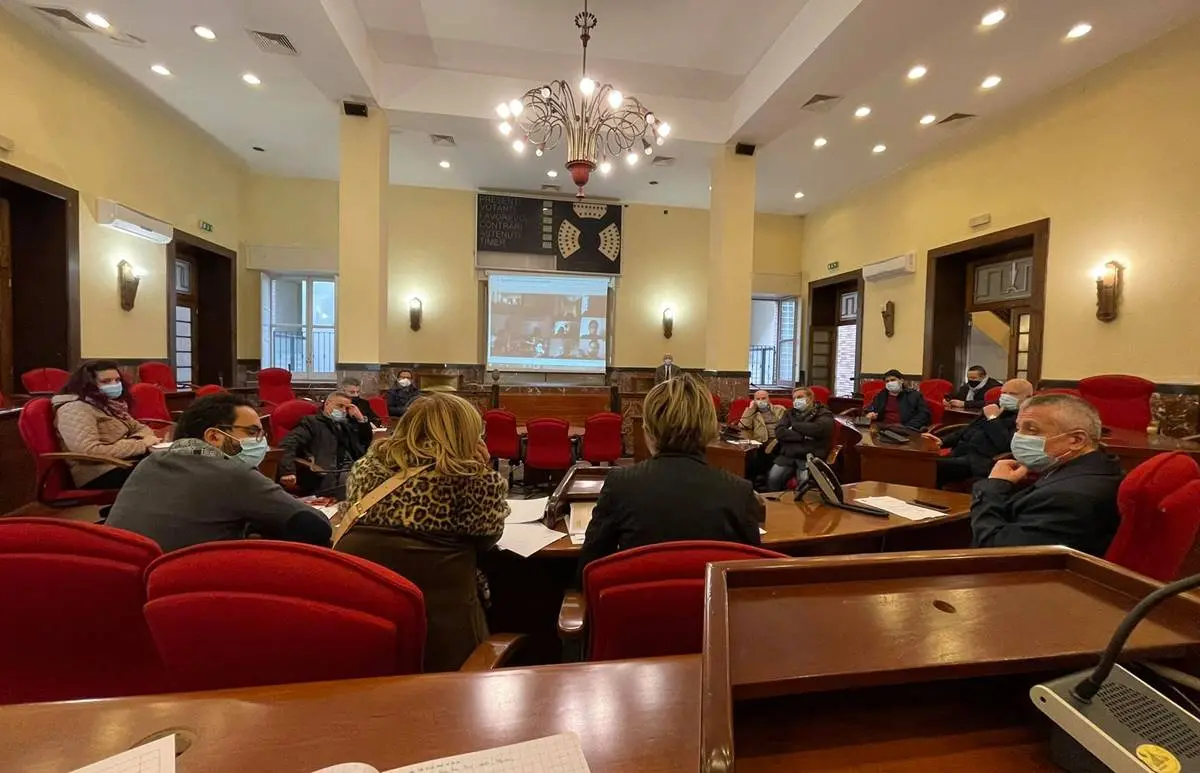 Discarica a Sant’Onofrio, la Regione stoppa l’impianto privato da 400mila metri cubi
