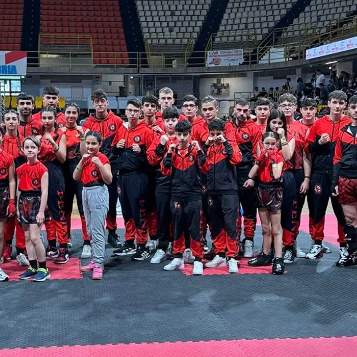 Kickboxing, la Fenix Academy chiude la sua stagione con ben 105 medaglie. Lo Preiato: «In pochi anni vantiamo due vice-campioni d'Italia»