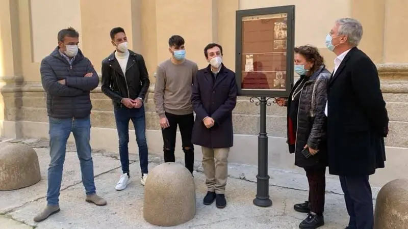 La storia di Tropea sui pannelli multilingue per i visitatori