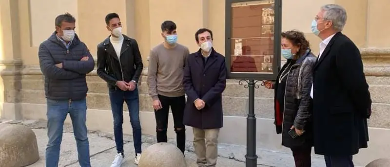 La storia di Tropea sui pannelli multilingue per i visitatori