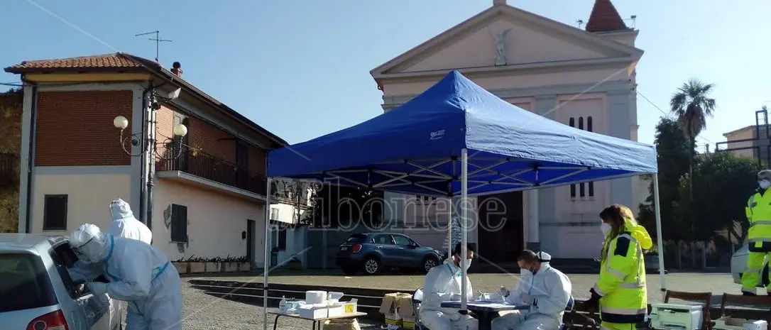 Esplode il focolaio di Piscopio: i casi positivi diventano 210