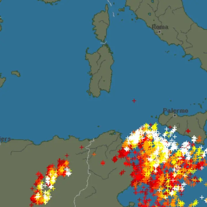 Meteo Vibonese, mattinata di piogge sparse in attesa del ciclone che si abbatterà nel pomeriggio
