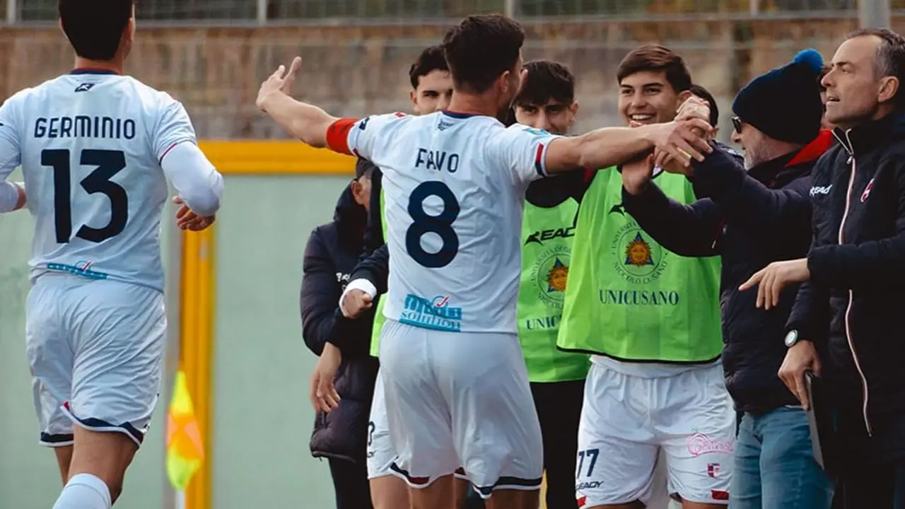 Vibonese, il capitano Vittorio Favo ai saluti: il centrocampista vicino al neopromosso Valmontone