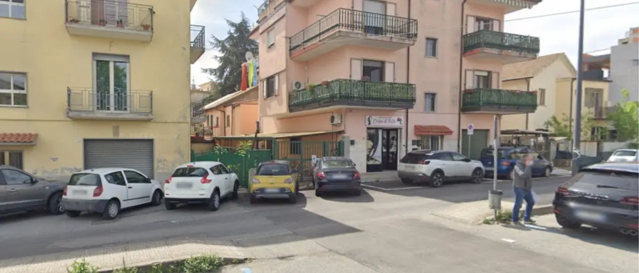 Furti d'auto nel parcheggio dietro l'ospedale di Vibo, l'allarme del personale sanitario: «Situazione sempre più preoccupante»