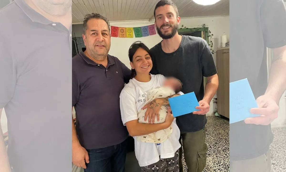 È nato Felipe, l’argentino di Comerconi: la comunità “adotta” il piccolo della coppia a cui avevano tagliato le ruote del camper