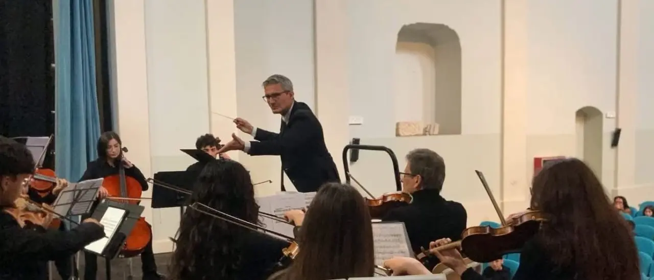 L'Orchestra del Conservatorio Fausto Torrefranca entra nelle scuole con il progetto \"Ma che musica maestro\"
