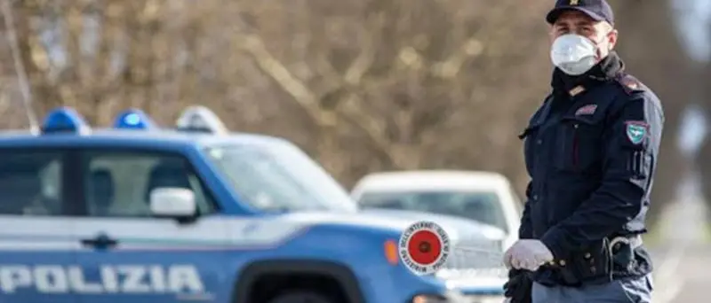 La Calabria torna arancione, scuole in presenza e negozi aperti: le nuove regole