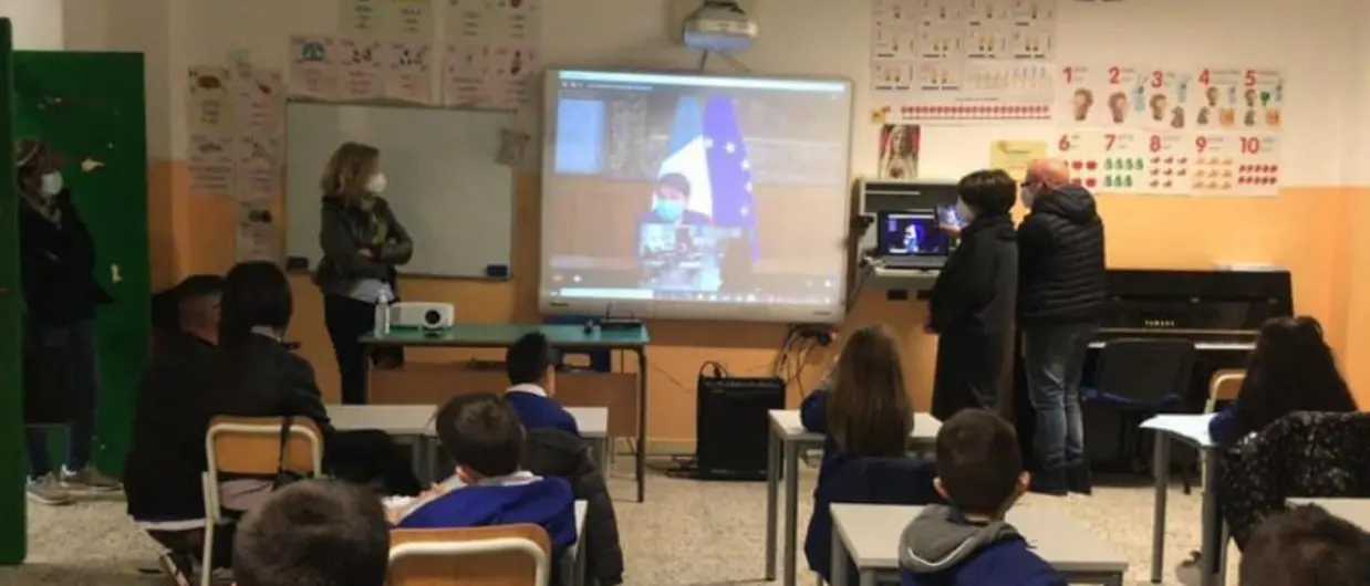 Covid 19, sospetta positività per due alunni della scuola primaria De Maria di Vibo Marina