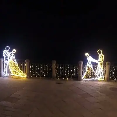 Tropea, Comune e associazioni riaccendono il Natale - Video