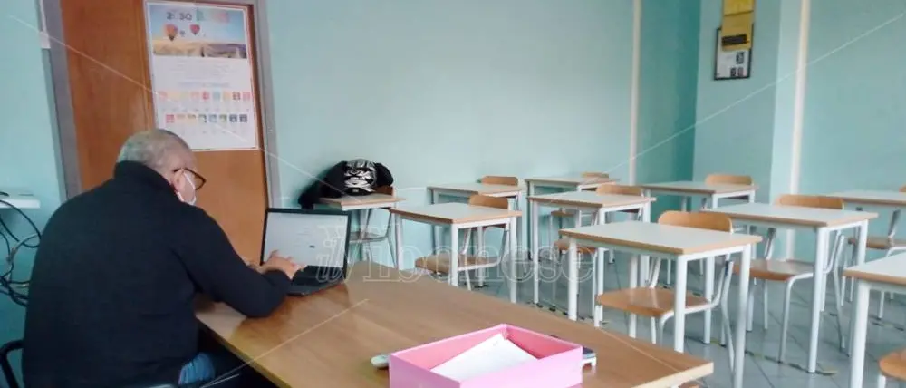 Scuole chiuse per il maltempo ma la Dad si può fare solo in caso di Covid