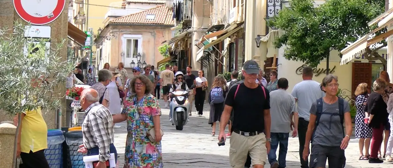 Tassa di soggiorno, 8 Comuni vibonesi sono quelli che incassano di più in Calabria: quasi 17 milioni di euro in cinque anni