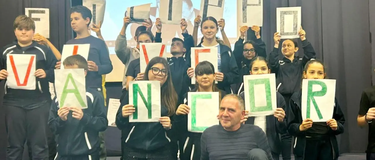 Filippo Ceravolo ricordato a Scalea, papà Martino agli studenti: «Mai più bare bianche, andate sempre sulla strada giusta»