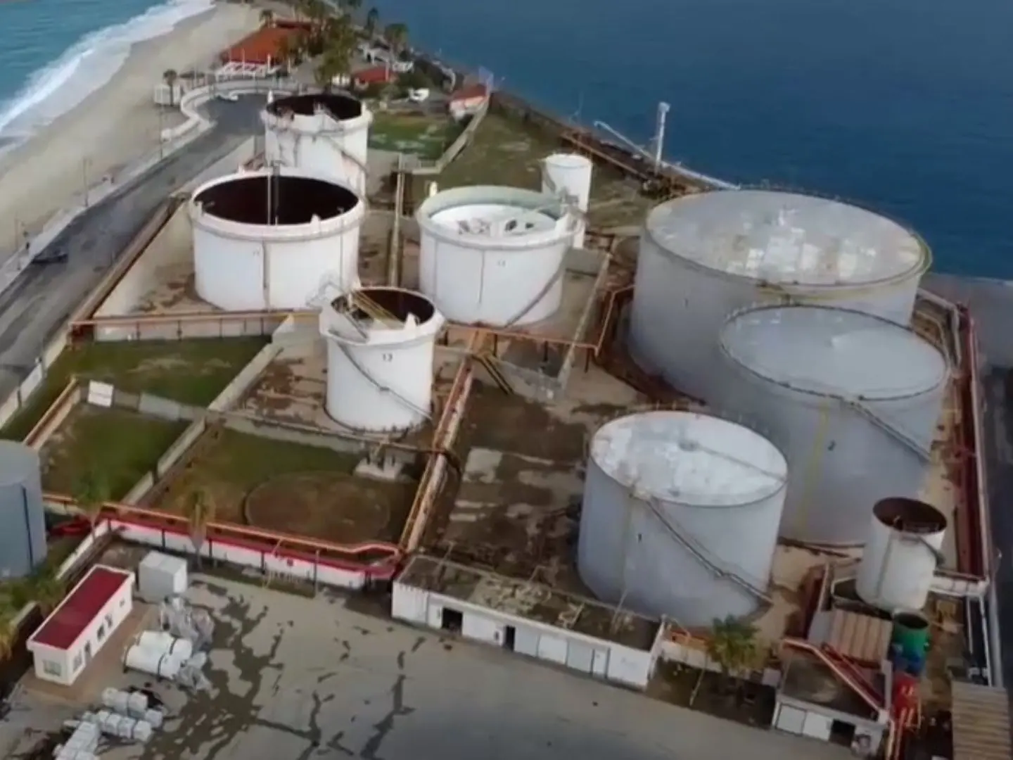 Vibo Marina, pubblicato l'avviso per il rinnovo della concessione ventennale a Meridionale Petroli: scatta il conto alla rovescia per opporsi, ma è già tardi