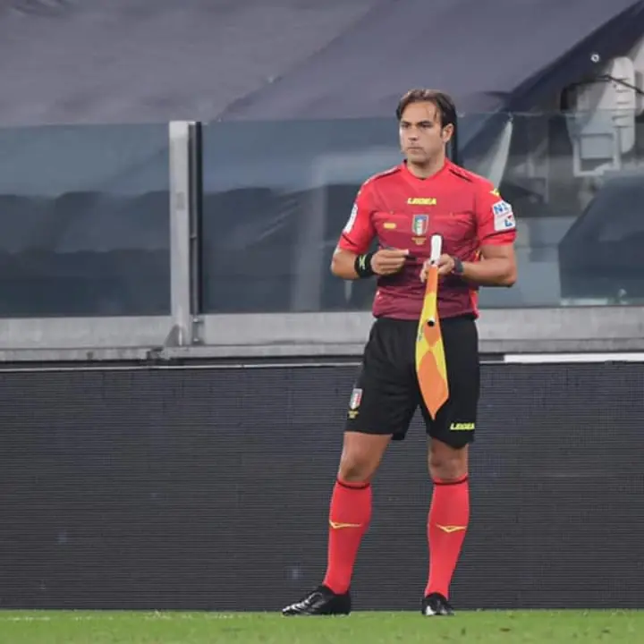 La denuncia di un guardalinee originario di Pizzo scuote l’Associazione italiana arbitri: «Rigore in Inter-Roma ammesso ma non dato»