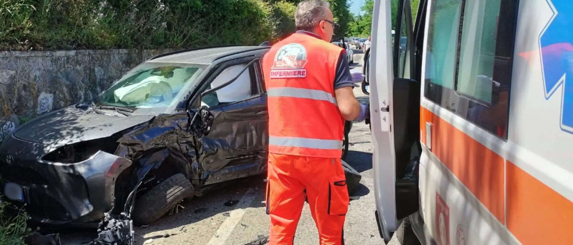 Incidente a Sant'Onofrio, scontro frontale tra due auto: 4 feriti tra cui un bimbo di un anno