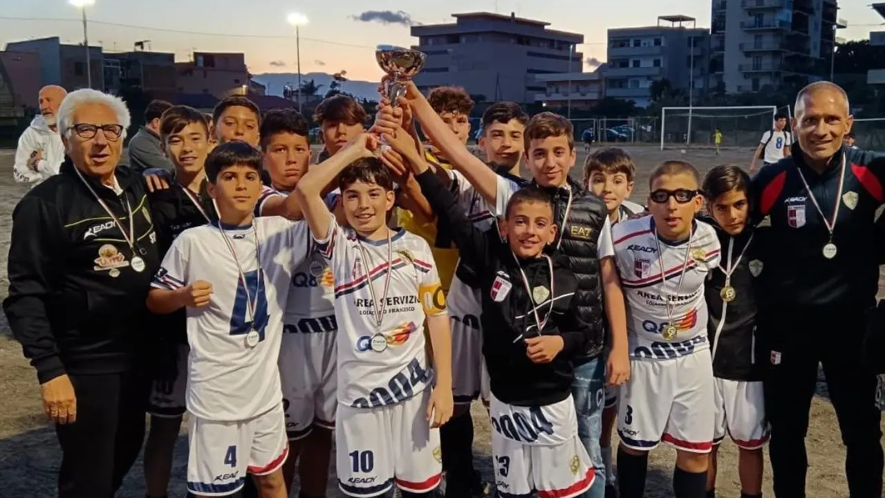 Scuola Calcio, il Real Limbadi vince il campionato Esordienti Uisp. La Malfa: «Questi risultati grazie all'impegno di tutti»