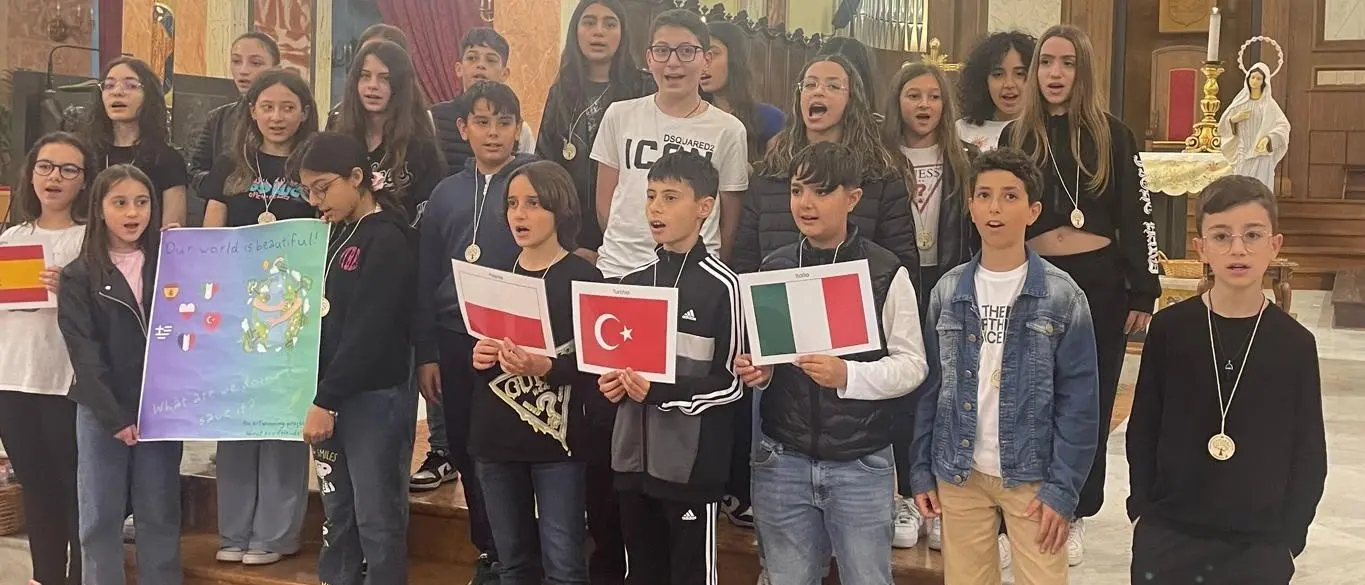 Mileto, concluso il progetto Stewards of the earth. Il vescovo agli studenti: «Dio ci ha affidato questa terra, custodirla è un nostro dovere» - VIDEO