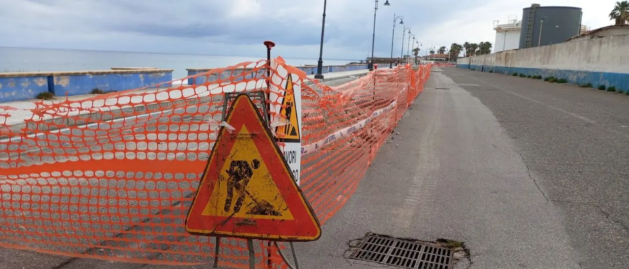 Vibo Marina, i lavori su via Vespucci preoccupano ma l’assessore assicura: «Finiti prima dell’estate»