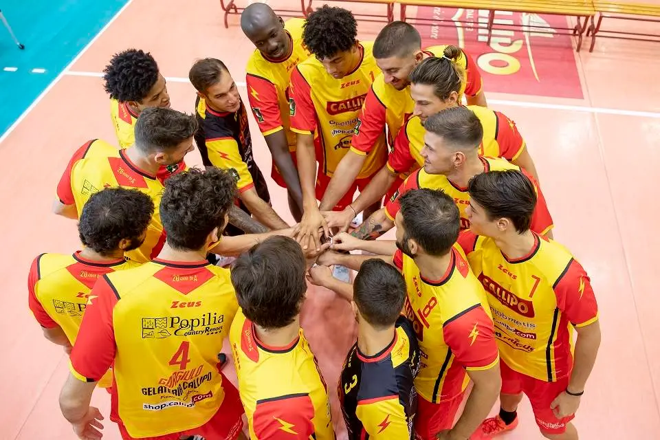 Covid, terzo atleta positivo in casa della Tonno Callipo: allenamenti sospesi