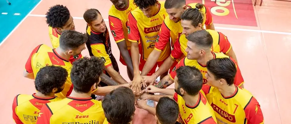 Covid, terzo atleta positivo in casa della Tonno Callipo: allenamenti sospesi