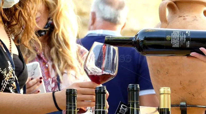 Fiumefreddo Bruzio, tre giorni nel segno del vino e della buona musica