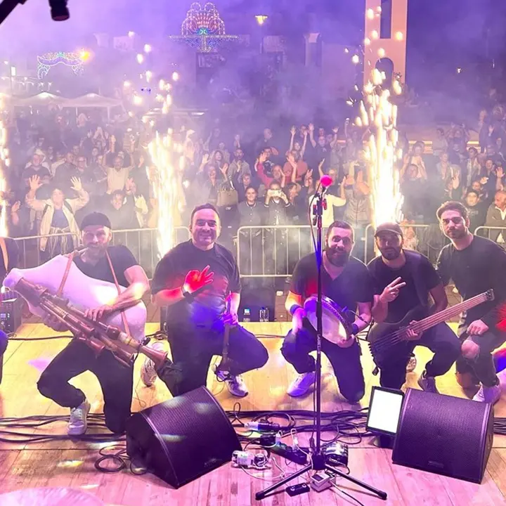 La band vibonese Amakorà torna in scena con nuova musica: «Nei nostri brani non solo tradizioni ma anche importanti messaggi sociali»