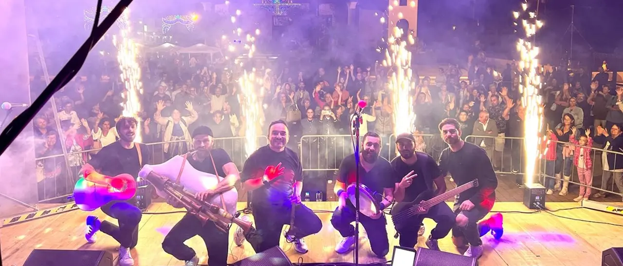 La band vibonese Amakorà torna in scena con nuova musica: «Nei nostri brani non solo tradizioni ma anche importanti messaggi sociali»