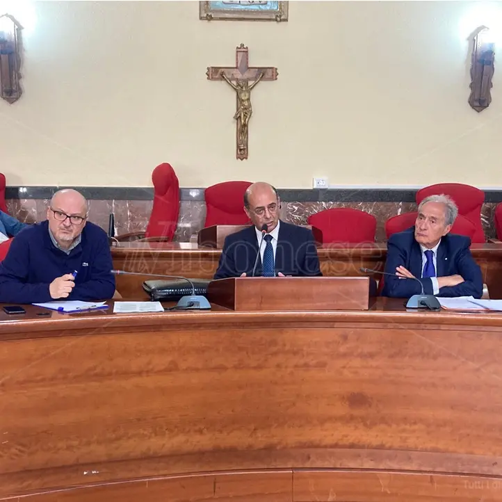 Sanità, Città attiva sulla Conferenza dei sindaci: «Bene la ritrovata unità dei primi cittadini, l'Asp è tenuta a dare risposte»