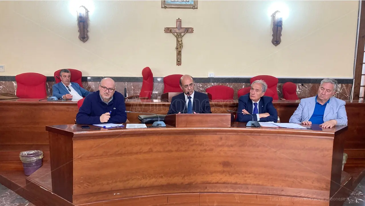 Sanità, Città attiva sulla Conferenza dei sindaci: «Bene la ritrovata unità dei primi cittadini, l'Asp è tenuta a dare risposte»