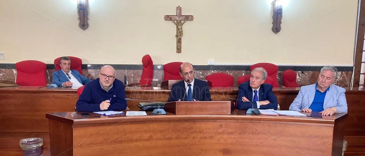 Sanità, Città attiva sulla Conferenza dei sindaci: «Bene la ritrovata unità dei primi cittadini, l'Asp è tenuta a dare risposte»
