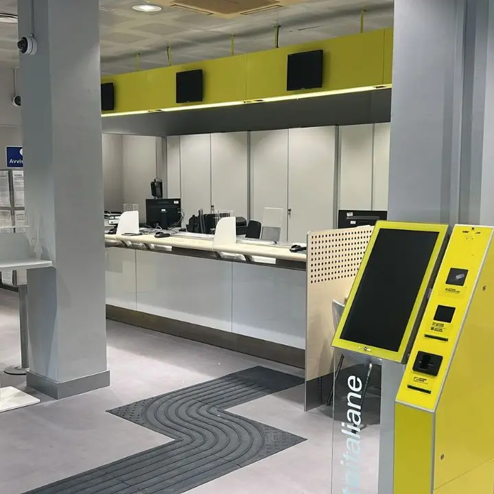 Tropea, riaperto l'ufficio postale di via Coniugi Crigna: finiscono i disagi per utenti e operatori