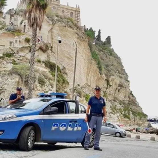 Tropea, due persone denunciate per ricettazione: erano a bordo di un mezzo rubato