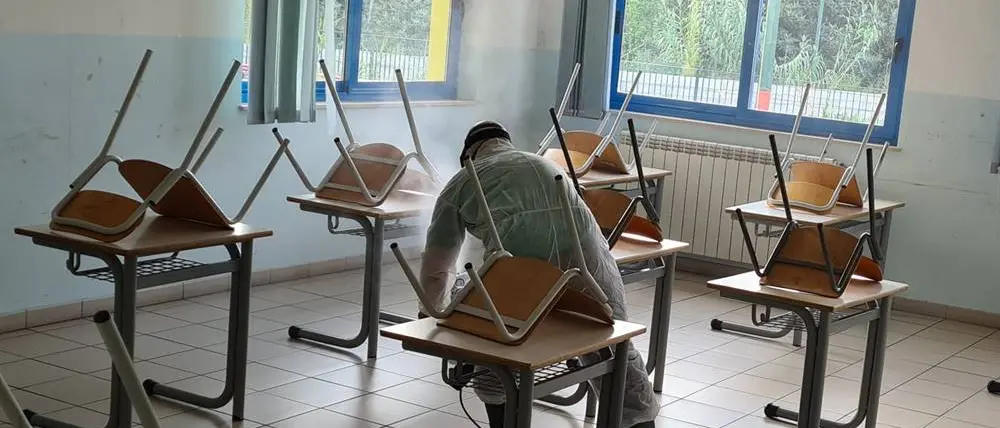 Tredici casi positivi, didattica in presenza sospesa in tre plessi del Vespucci