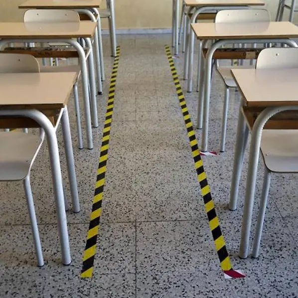 Covid, cinque casi positivi tra gli alunni di tre scuole del Vibonese