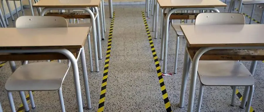 Emergenza Covid, a scuola salgono i contagi. Omicron la variante più aggressiva