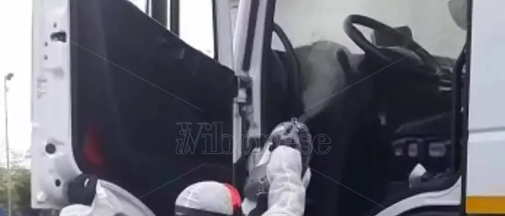 Positivi al Covid tra gli addetti alla raccolta dei rifiuti, Patania chiede tamponi mirati