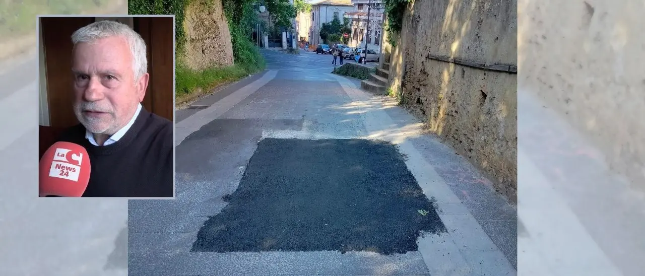 Toppa d’asfalto nel centro storico di Vibo, l’assessore precisa: «Soluzione provvisoria». La nostra controreplica