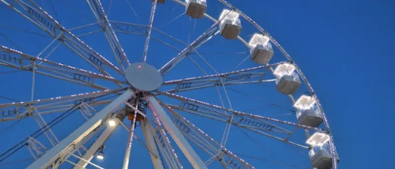 A Vibo Marina arriva la ruota panoramica: resterà davanti al porto fino al 31 agosto