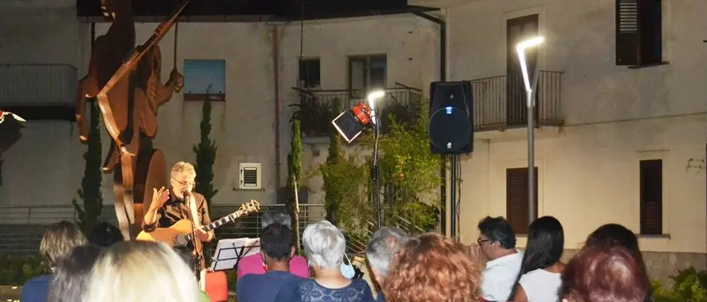 Musica, arte e tradizioni: a Zambrone la settima edizione della Kermesse aramonese