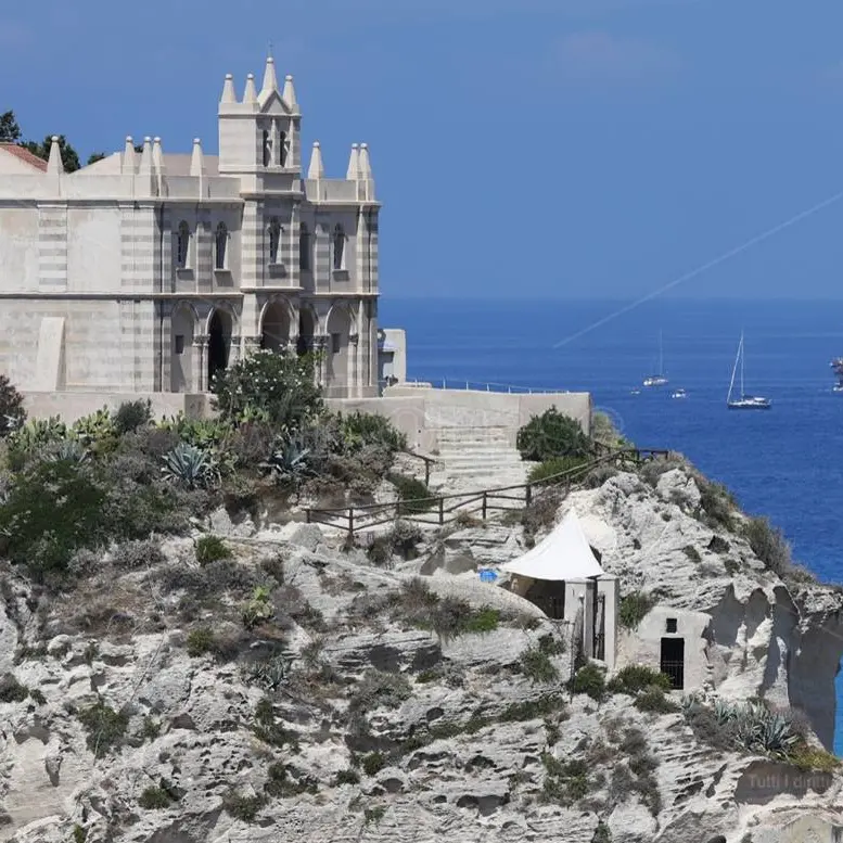 Tropea conferma la Bandiera blu, in Calabria due nuovi ingressi e un’uscita