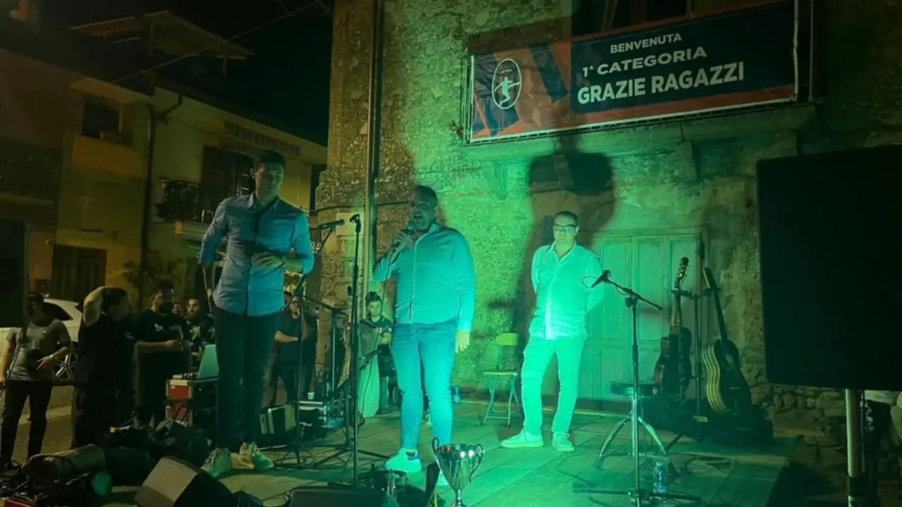 Dasà festeggia il Nuova Ada promosso in Prima Categoria. Passaggio di testimone tra il presidente uscente e il nuovo