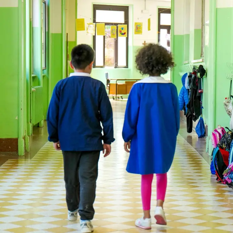 La scuola elementare di Nicotera adotta la settimana corta e parte la rivolta dei genitori: «Fino alle 14 senza pranzo? Impossibile»