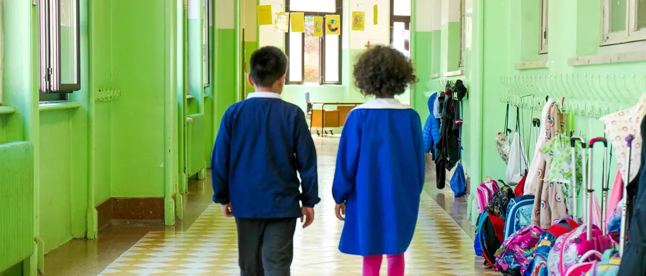 La scuola elementare di Nicotera adotta la settimana corta e parte la rivolta dei genitori: «Fino alle 14 senza pranzo? Impossibile»